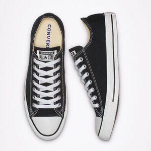 Converse All Star Men’s sneakers NEW SZ 9.5
